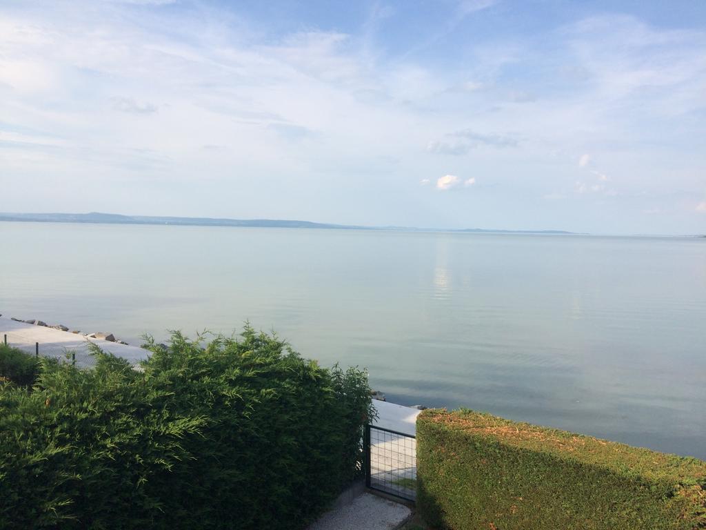 Apartmanhaz Horvath Apartment Balatonboglár Екстериор снимка